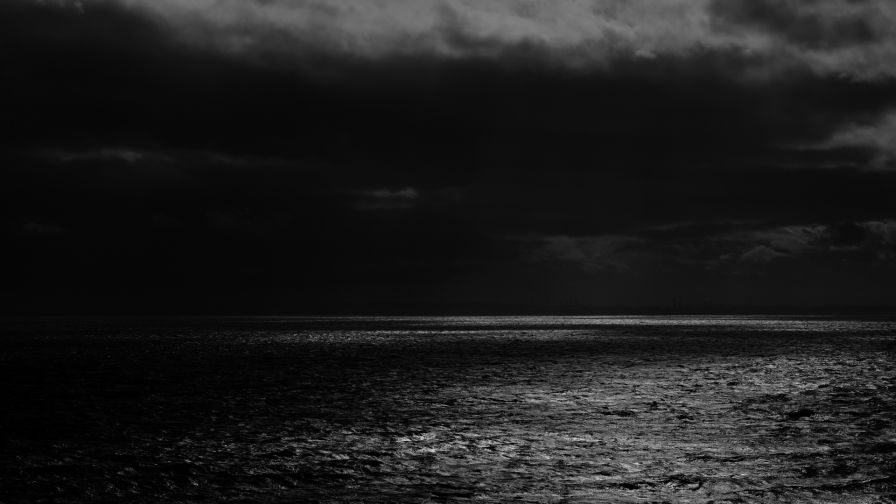 Dark sea horizon HD Wallpaper 