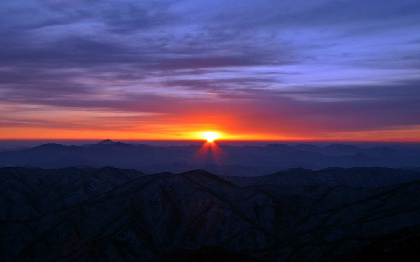 Dawn at the mountains HD Wallpaper