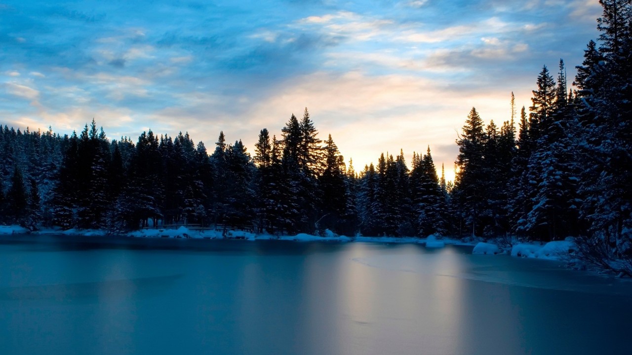Frozen Lake HD Wallpaper