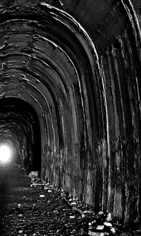 Light at the end of the tunnel HD Wallpaper