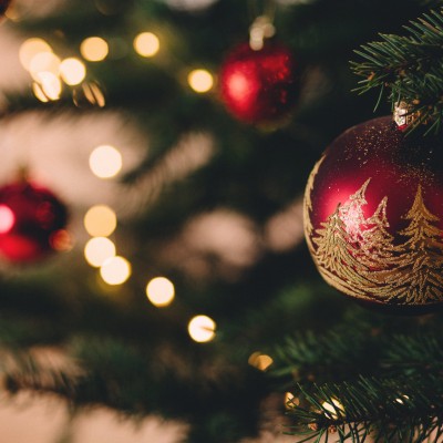 Christmas Tree With Baubles HD Wallpaper Instagram Profile Picture - HD  Wallpaper 