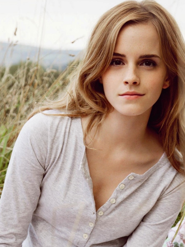 Download Emma Watson Hot Hd Wallpaper For Desktop And Mobiles Non