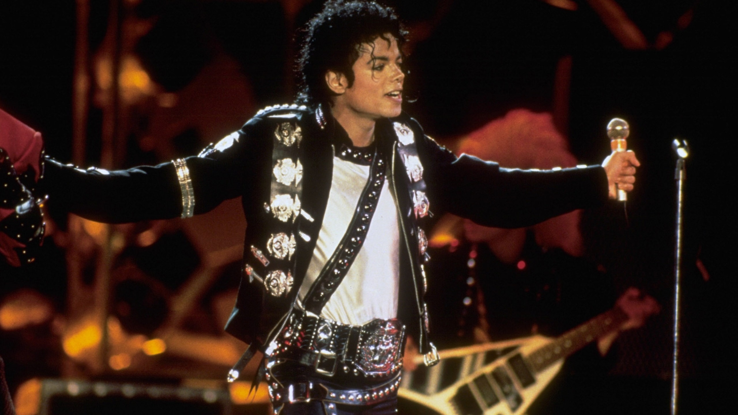 Видео поп музыку. Michael Jackson 1997.