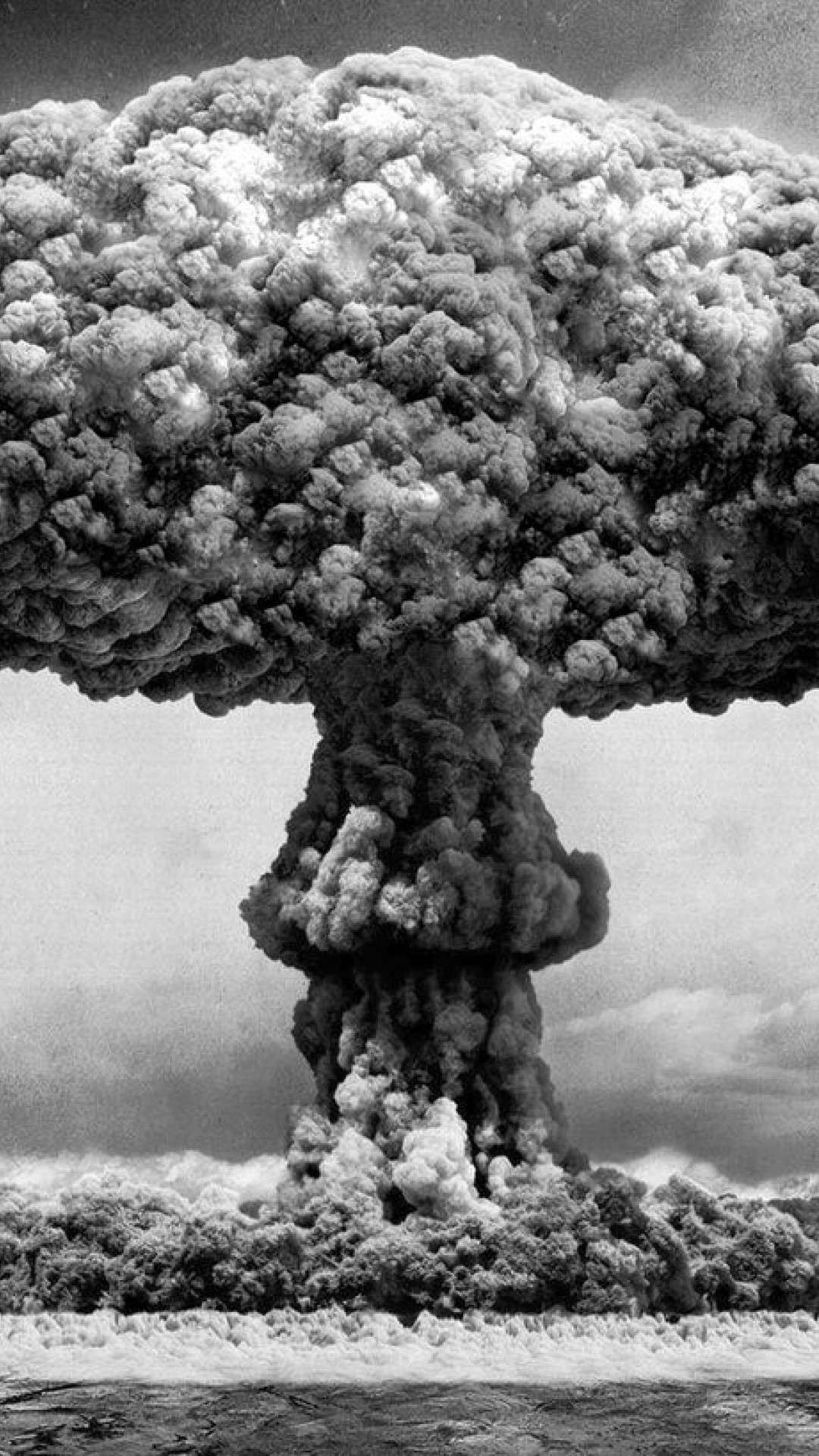Ядерная пятерка. Атомный взрыв. Ядерная бомба. Ядерный гриб. Ядерное оружие.
