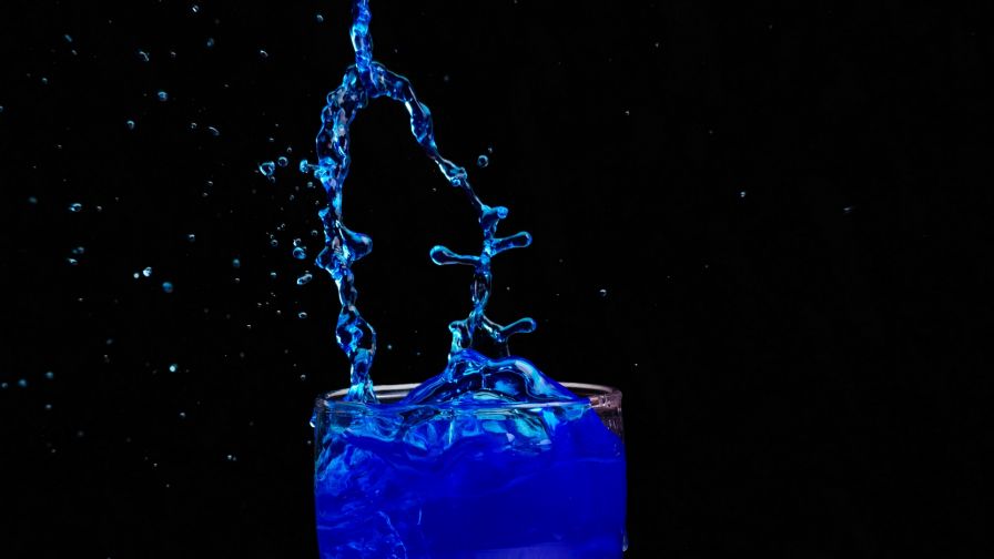Blue liquid splash HD Wallpaper