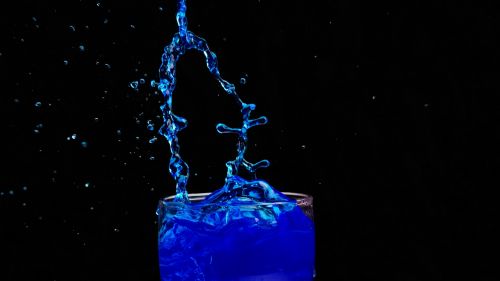Blue liquid splash HD Wallpaper