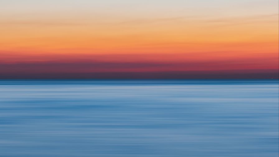 Blurry blue horizon HD Wallpaper