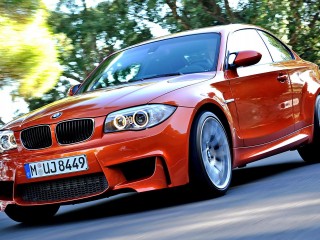 BMW M2 HD Wallpaper available in different dimensions