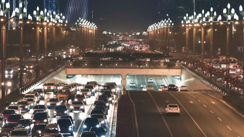 Car traffic at night HD Wallpaper