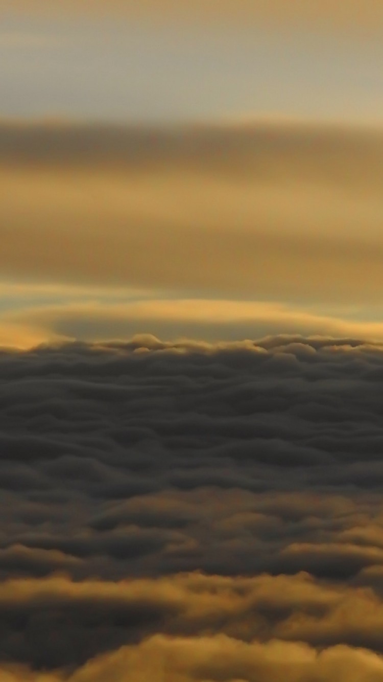 Cloudy horizon HD Wallpaper