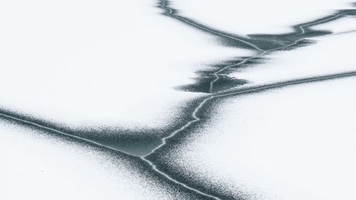 Crack on ice HD Wallpaper