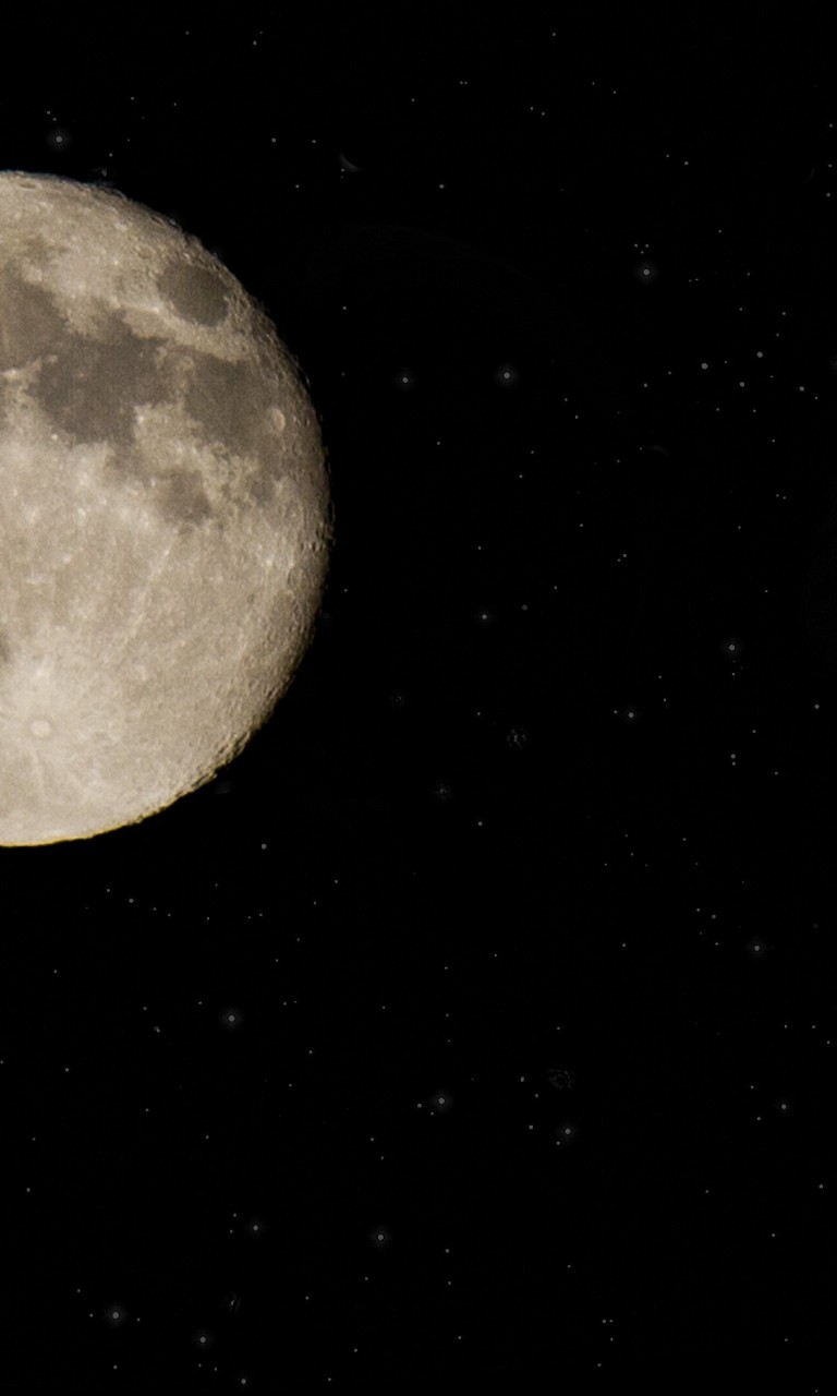 Free Moon and Stars Wallpaper for Desktop and Mobiles