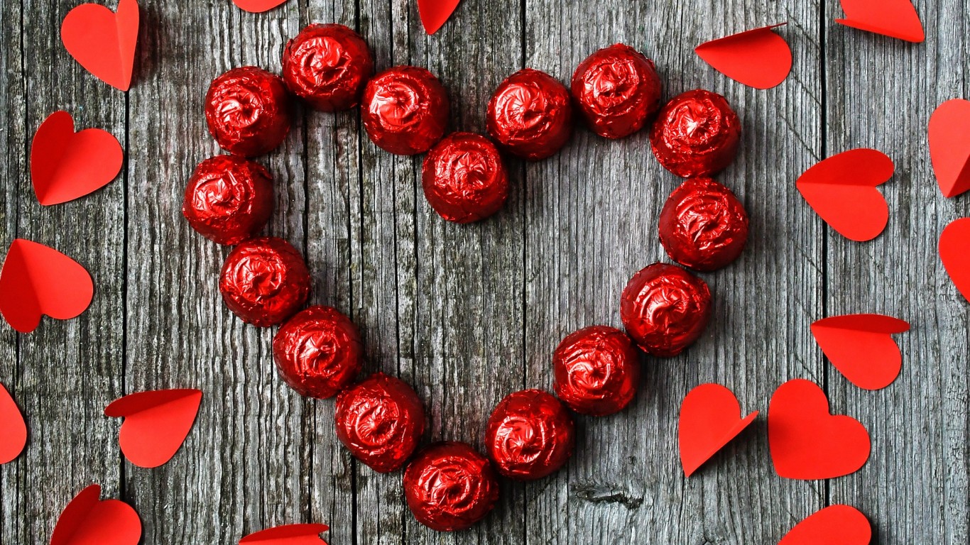 Heart from candies HD Wallpaper