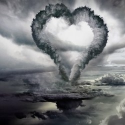 Heart shaped cloud HD Wallpaper