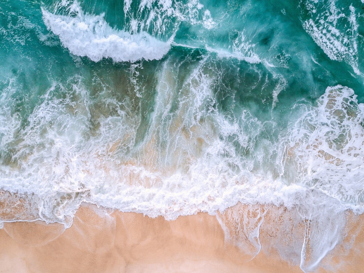 Ocean's waves aerial view HD Wallpaper