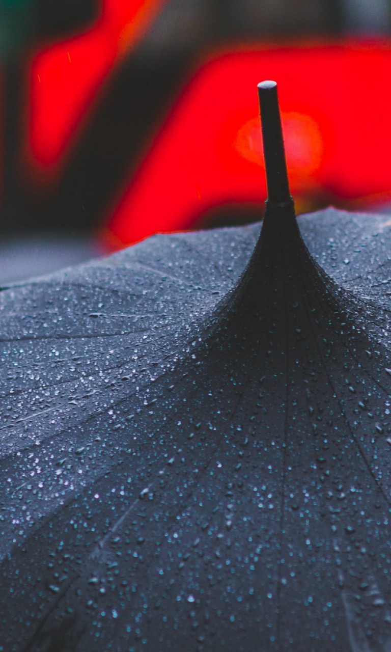 Rain drops at a black umbrella HD Wallpaper