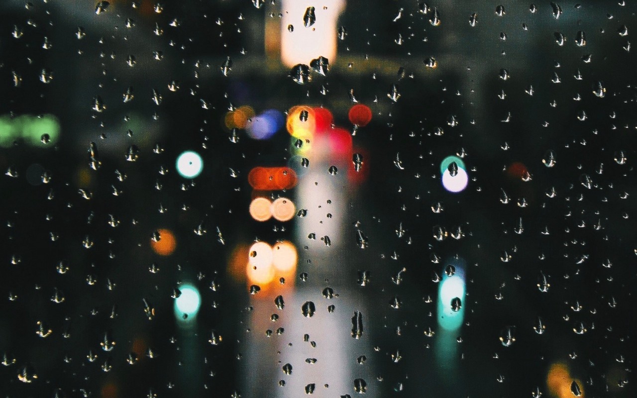 Rain drops at the window HD Wallpaper