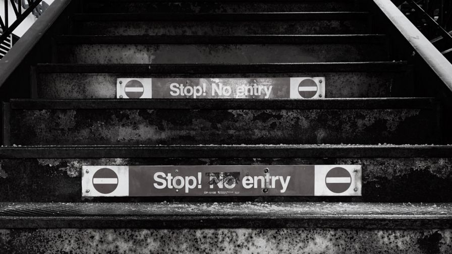 Sign on stairs HD Wallpaper