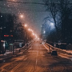Snowfall at night HD Wallpaper