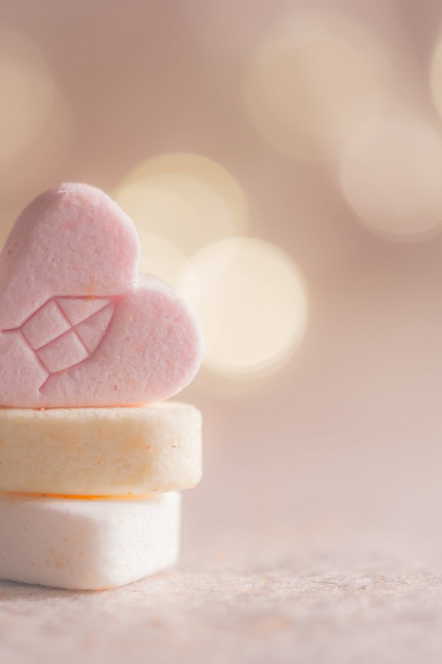 Yellow, and Pink Heart Marshmallows HD Wallpaper